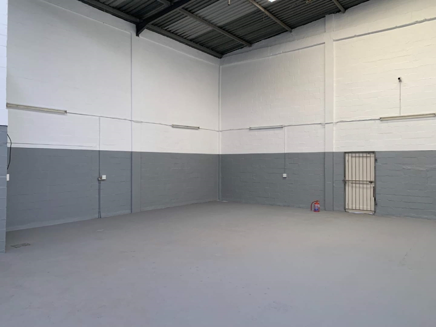 To Let commercial Property for Rent in Parow East Western Cape